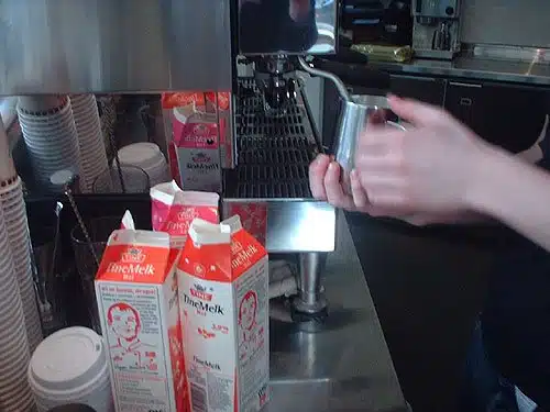 Melkesteamer må være ren så den ikke blir tett.
